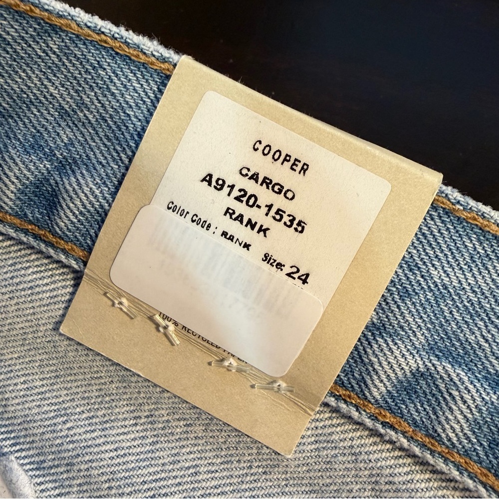 NWT AGOLDE ‘Cooper’ Cargo Jeans in “Rank” Wash Size 24 - Picture 8 of 16